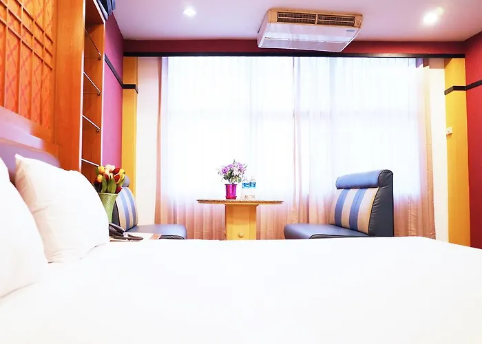 Bavana Hotel 3*