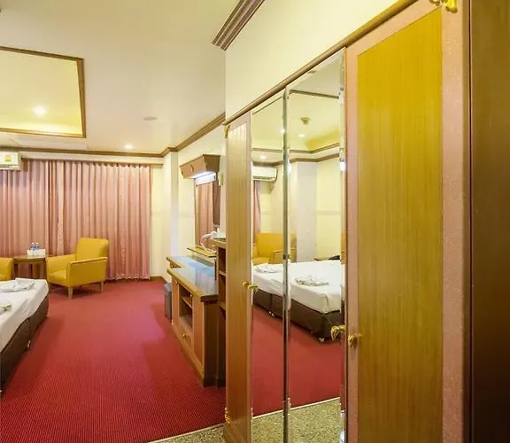 Bavana Hotel 3*