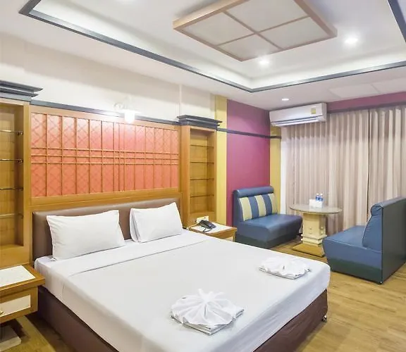 Bavana Hotel 3*