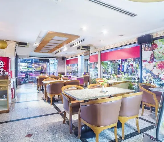 Bavana Hotel 3*