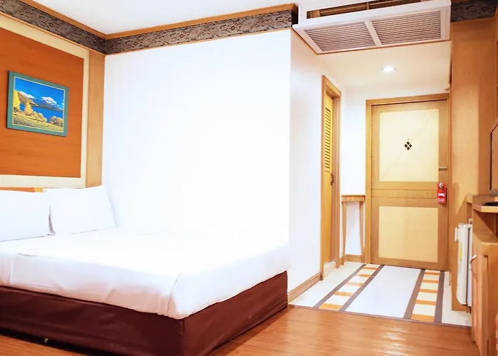 Bavana Hotel 3*